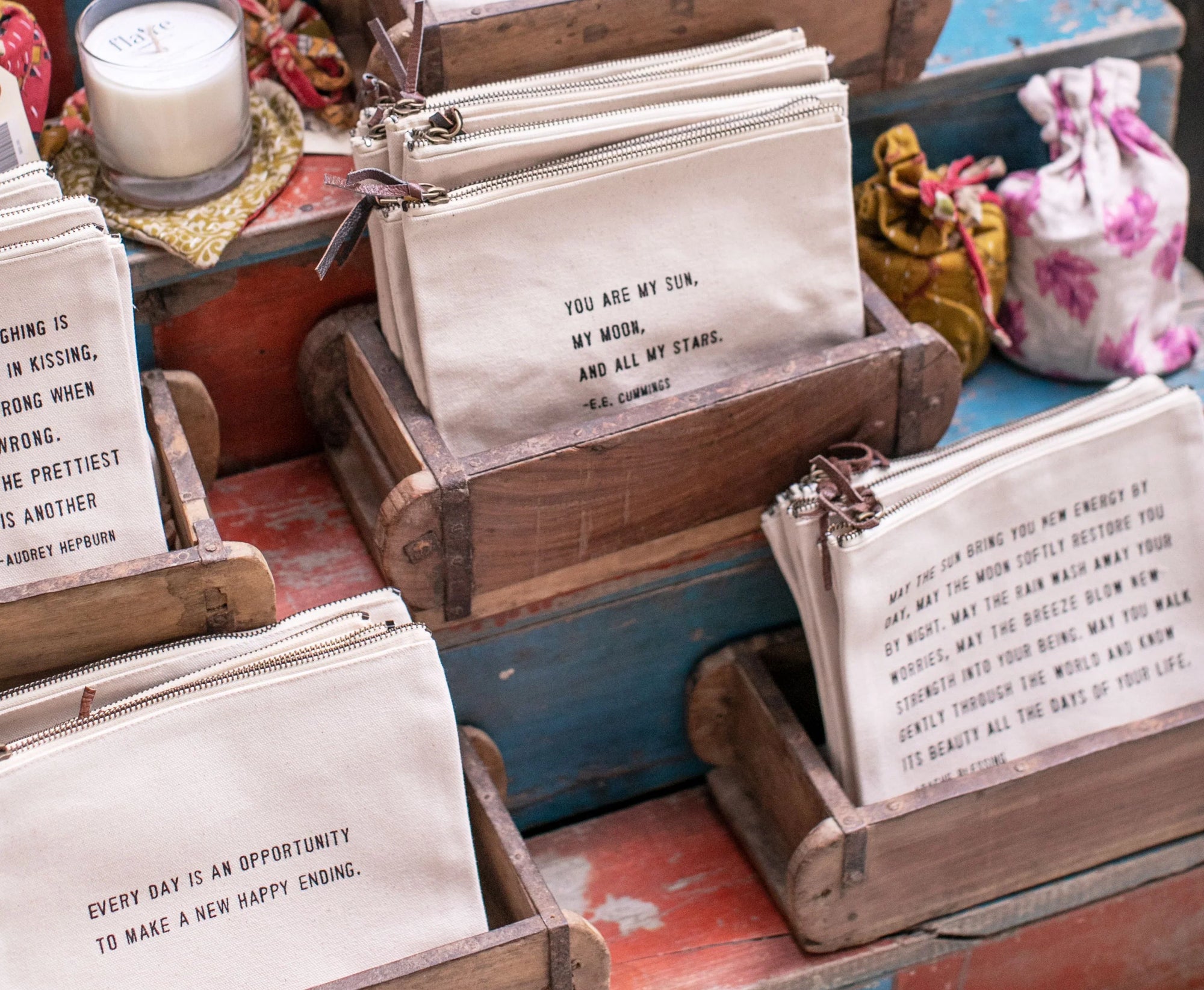 Always Look Lovely (Ronald Dahl Quote) Canvas Zip Bag